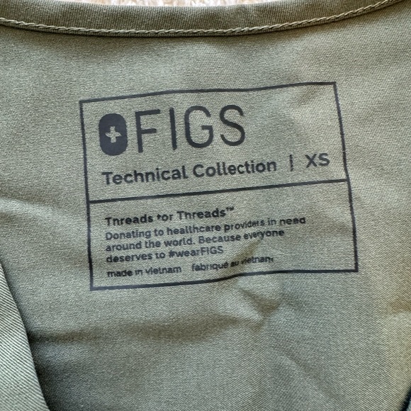 FIGS SCRUB TOP CASMA - Picture 2 of 2